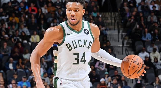 壹号娱乐关于反败为胜引发热议！，西亚卡姆在中国队比赛中战术调整再创辉煌时刻的信息